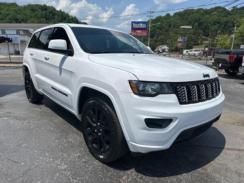 Bright White Clearcoat 2019 Jeep Grand Cherokee Altitude
