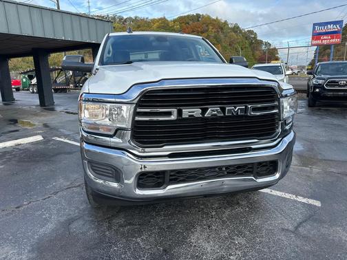 2019 RAM 2500 Big Horn Crew Cab 4x4 6'4' Box