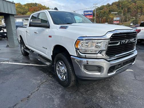 2019 RAM 2500 Big Horn Crew Cab 4x4 6'4' Box