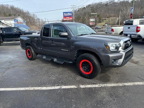 2014 Toyota Tacoma Base