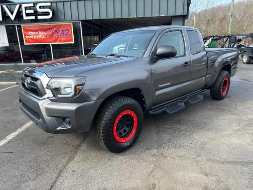 2014 Toyota Tacoma Base