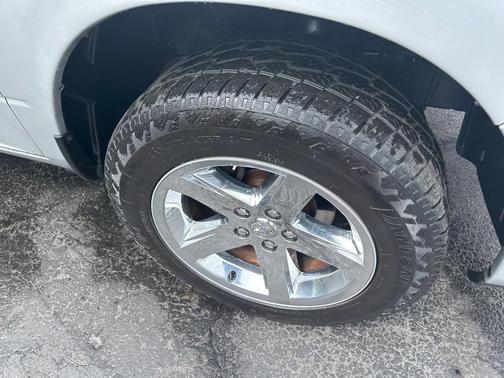 Bright Silver Metallic Clearcoat 2014 RAM 1500 Tradesman/Express