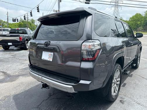 Magnetic Gray Metallic 2018 Toyota 4Runner TRD Off Road Premium