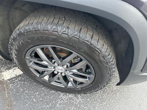 2017 GMC Acadia SLT-1