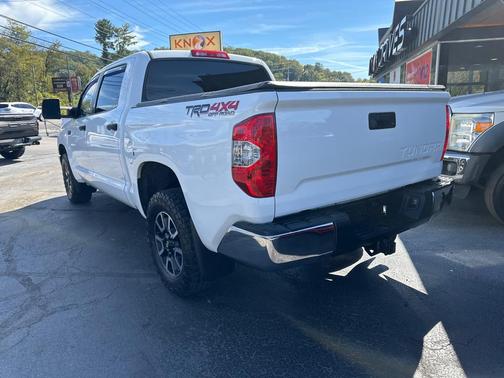2014 Toyota Tundra SR5