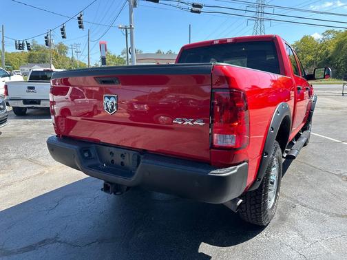 2017 RAM 3500 Tradesman Crew Cab 4x4 6'4' Box