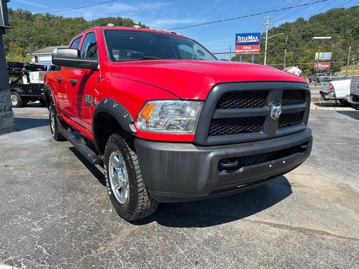 2017 RAM 3500 Tradesman Crew Cab 4x4 6'4' Box