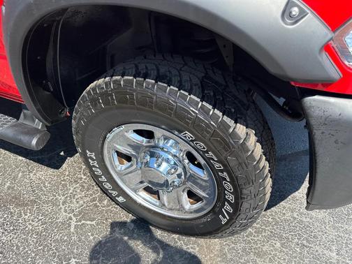 2017 RAM 3500 Tradesman Crew Cab 4x4 6'4' Box