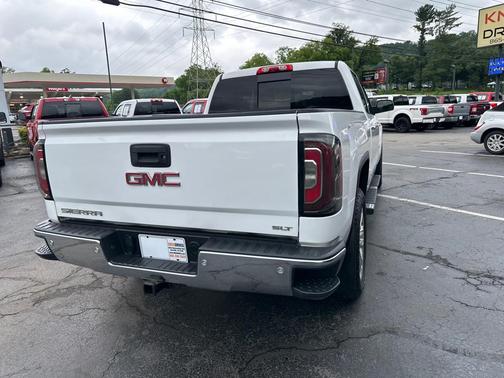 WHITE 2017 GMC Sierra 1500 SLT