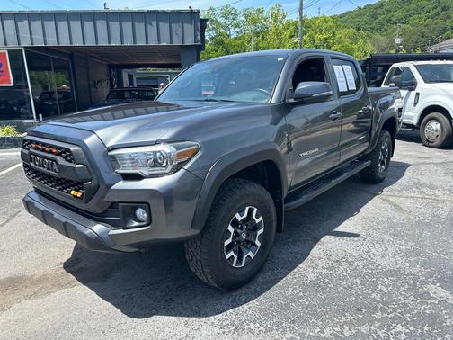 Magnetic Gray Metallic 2018 Toyota Tacoma TRD Off Road