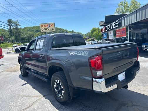 Magnetic Gray Metallic 2018 Toyota Tacoma TRD Off Road