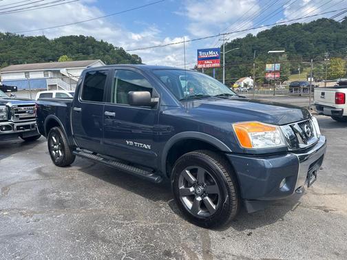 2015 Nissan Titan SV