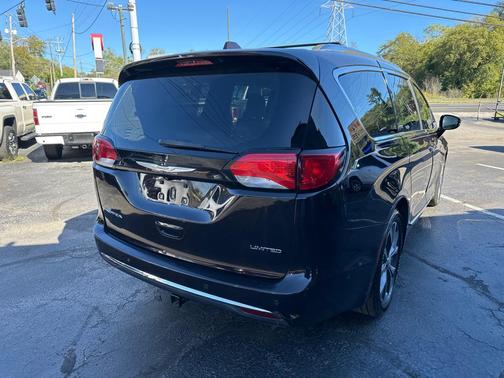 2017 Chrysler Pacifica Limited