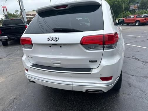 2016 Jeep Grand Cherokee Summit