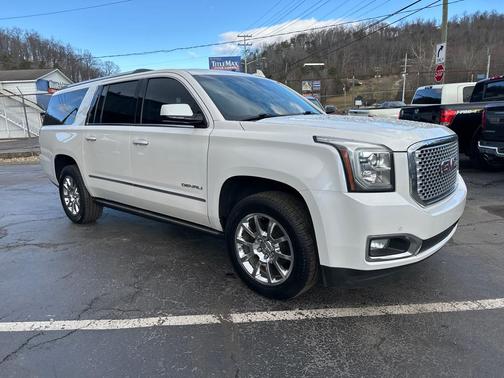 2017 GMC Yukon XL Denali