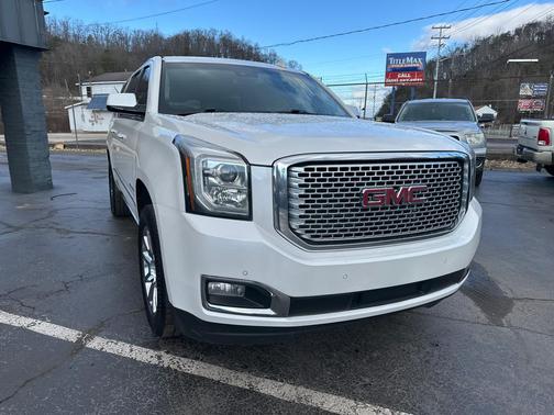 2017 GMC Yukon XL Denali