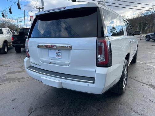 2017 GMC Yukon XL Denali