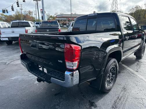 2017 Toyota Tacoma Base