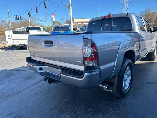2015 Toyota Tacoma Base