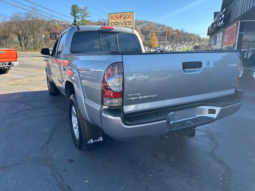 2015 Toyota Tacoma Base