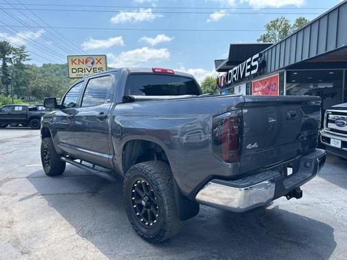 2014 Toyota Tundra SR5