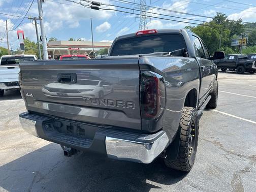2014 Toyota Tundra SR5