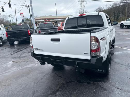 2015 Toyota Tacoma Base