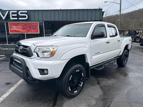 2015 Toyota Tacoma Base