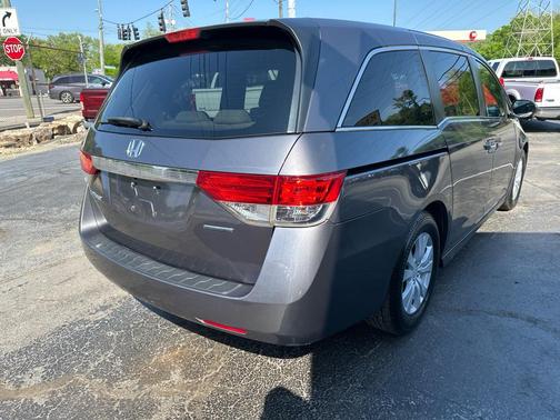 Modern Steel Metallic 2016 Honda Odyssey SE