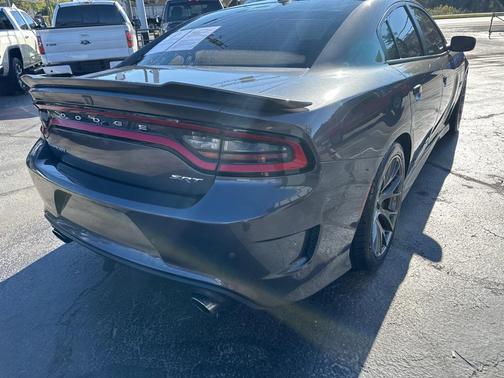 2016 Dodge Charger SRT 392