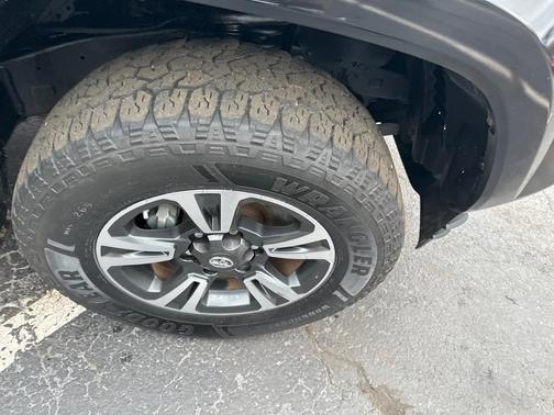 2019 Toyota Tacoma TRD Sport