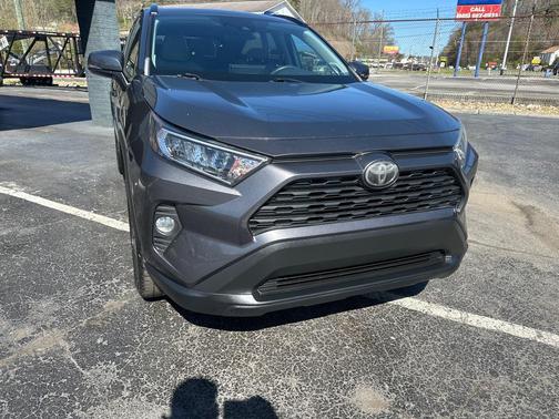 Magnetic Gray Metallic 2019 Toyota RAV4 XLE Premium