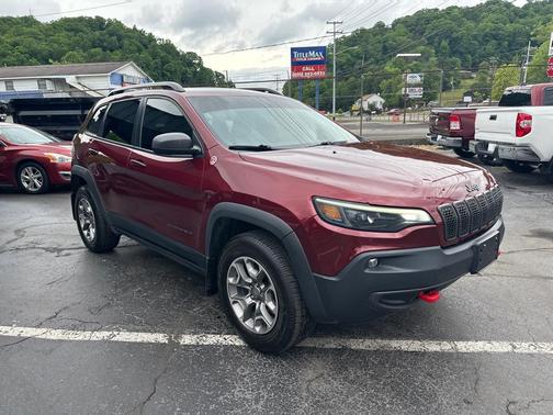 MAROON 2020 Jeep Cherokee Trailhawk