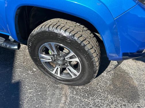 2017 Toyota Tacoma Base