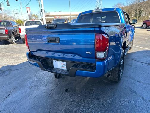 2017 Toyota Tacoma Base