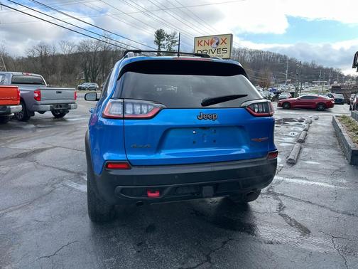 2021 Jeep Cherokee Trailhawk
