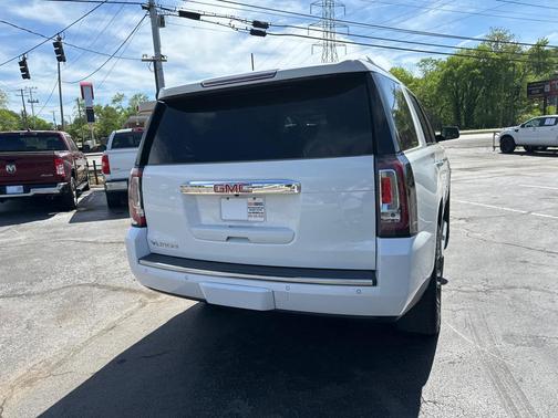 WHITE 2017 GMC Yukon Denali