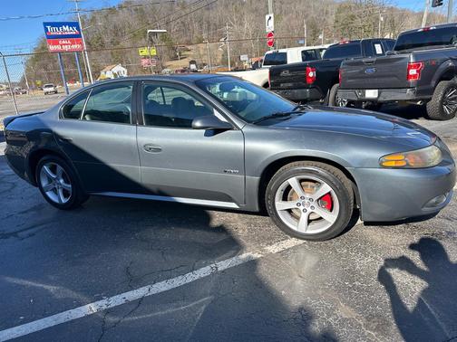 2005 Pontiac Bonneville GXP