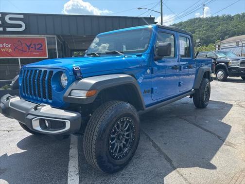2020 Jeep Gladiator Sport