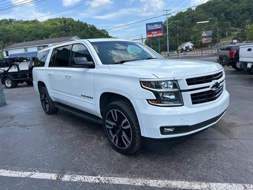 WHITE 2019 Chevrolet Suburban Premier