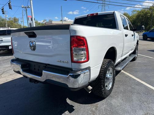 2019 RAM 2500 Tradesman Crew Cab 4x4 6'4' Box