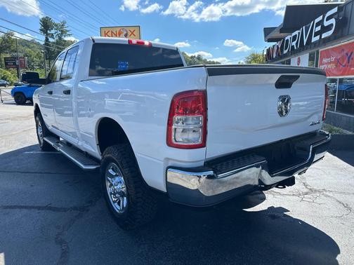 2019 RAM 2500 Tradesman Crew Cab 4x4 6'4' Box