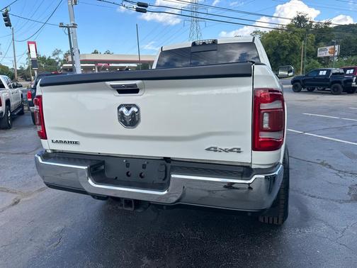 2019 RAM 2500 Laramie Crew Cab 4x4 6'4' Box