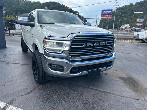 2019 RAM 2500 Laramie Crew Cab 4x4 6'4' Box