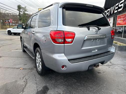 2011 Toyota Sequoia Limited