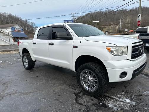 2011 Toyota Tundra Grade
