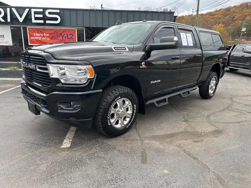 2020 RAM 2500 Big Horn Crew Cab 4X4 6'4' Box
