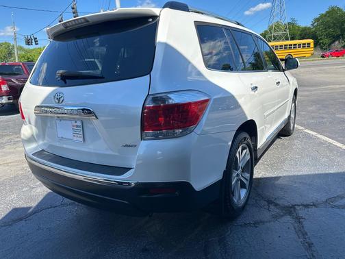 Blizzard Pearl 2013 Toyota Highlander Limited