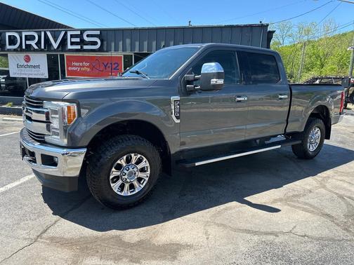 GRAY 2019 Ford F-250 SUPER DUTY
