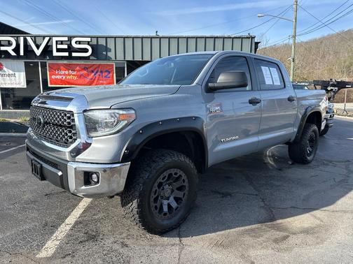 2018 Toyota Tundra SR5